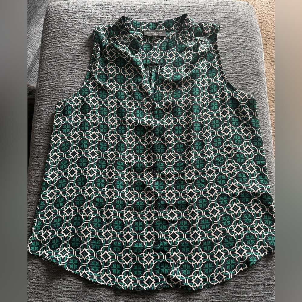 Banana Republic Button Down Top